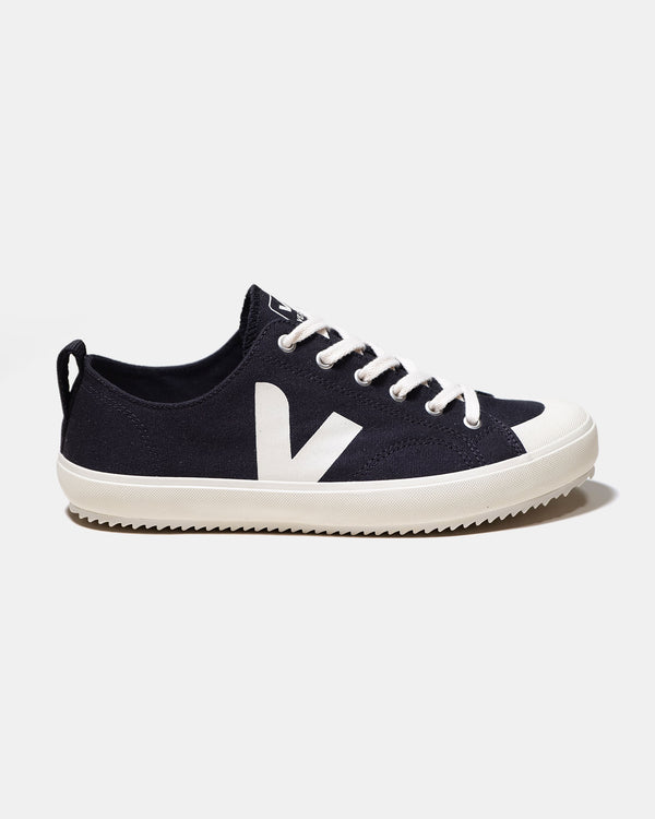 Veja Nova Black/Pierre